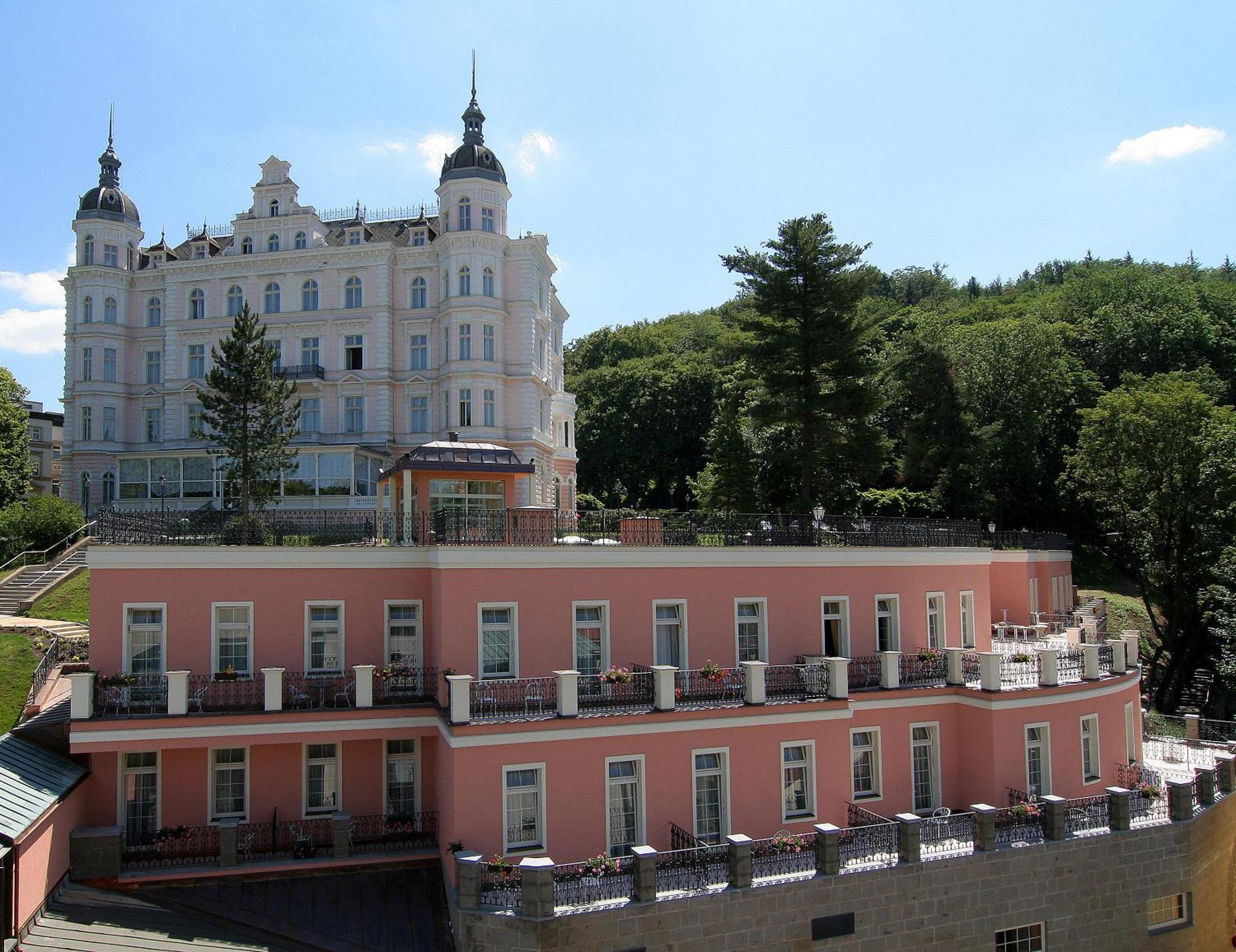 Готель Bristol Georgy House Карлові Вари Екстер'єр фото