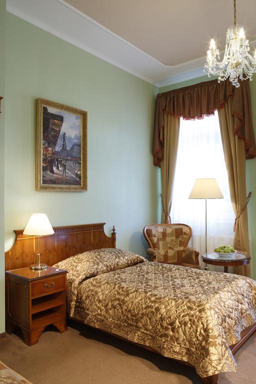 Готель Bristol Georgy House Карлові Вари Екстер'єр фото